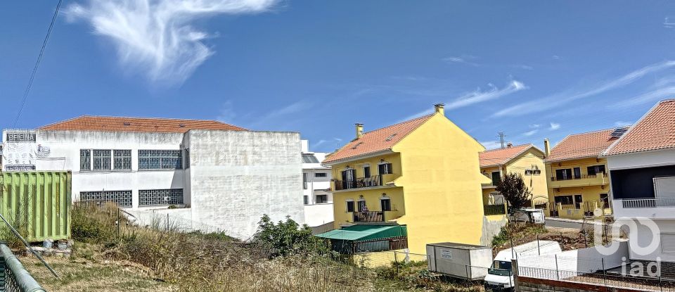 Land in Pontinha e Famões of 363 m²