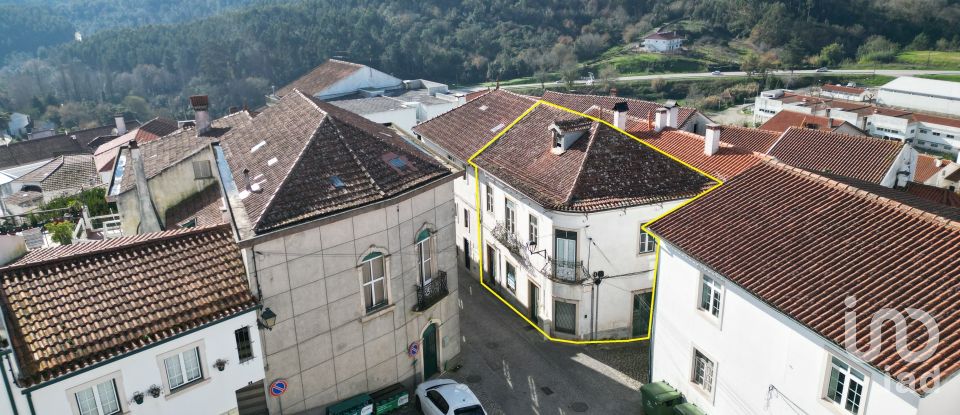 Maison traditionnelle T3 à São Miguel, Santa Eufémia e Rabaçal de 150 m²