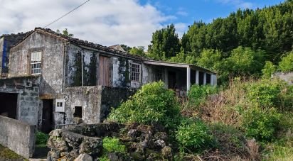 Terrain à Piedade de 1 602 m²