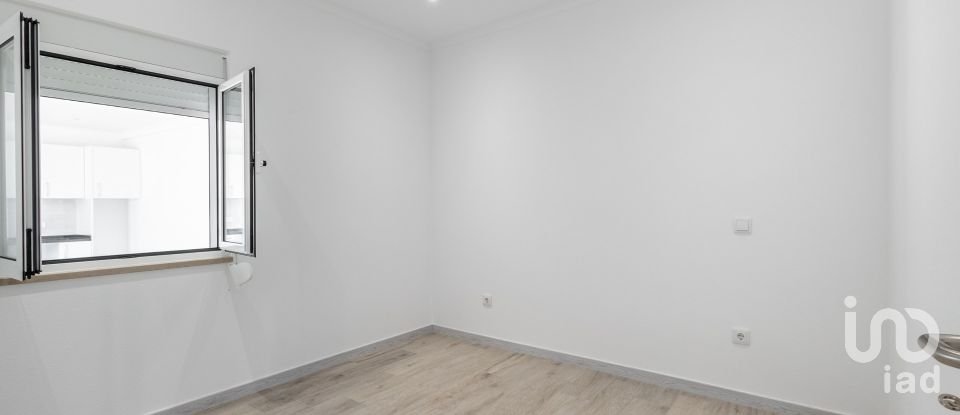 Traditional house T3 in Nazaré of 102 m²