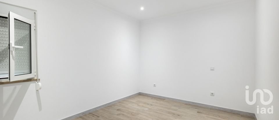 Traditional house T3 in Nazaré of 102 m²