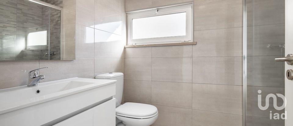 Traditional house T3 in Nazaré of 102 m²