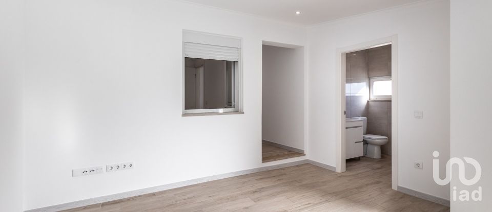 Traditional house T3 in Nazaré of 102 m²