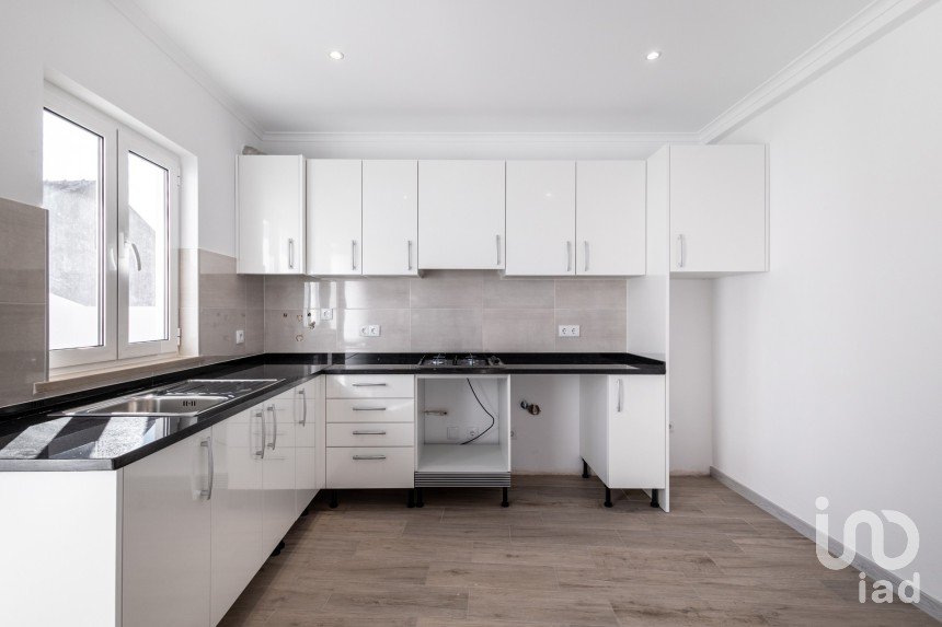 Traditional house T3 in Nazaré of 102 m²