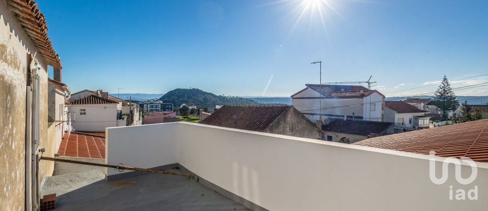 Traditional house T3 in Nazaré of 102 m²