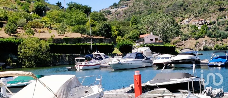 Maison de village T2 à Freigil e Miomães de 60 m²