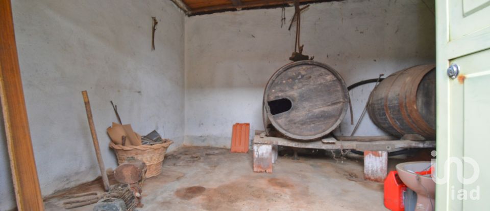 Casa de Campo T2 em Figueiró dos Vinhos e Bairradas de 145 m²