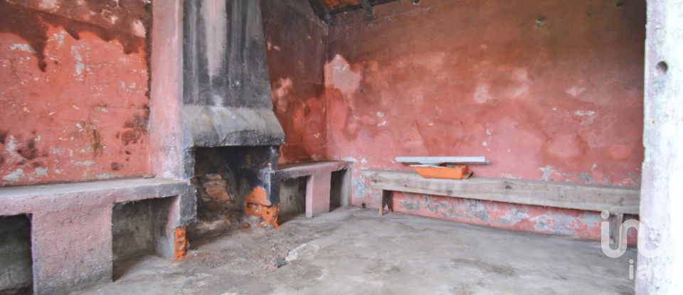 Casa de Campo T2 em Figueiró dos Vinhos e Bairradas de 145 m²