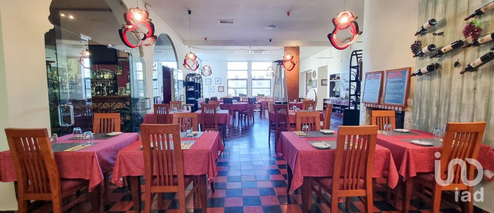 Restaurant in Quarteira of 284 m²