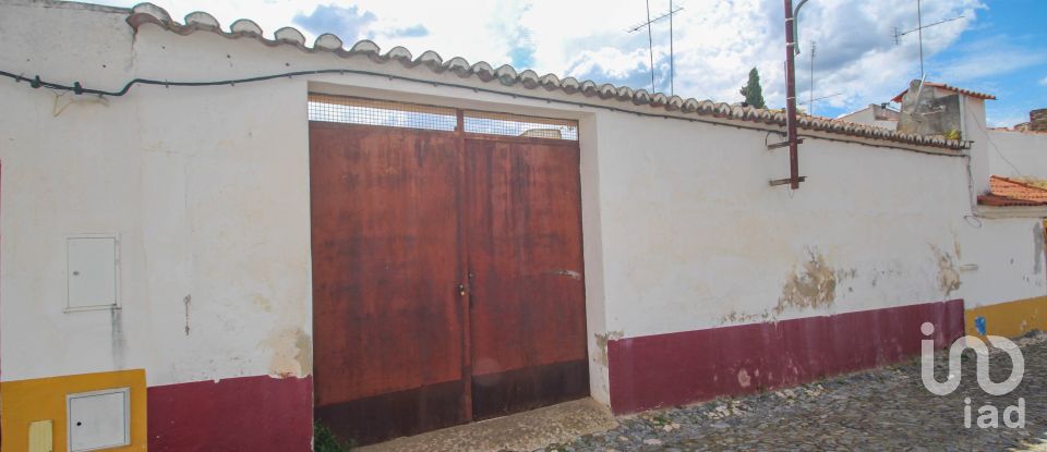 House T0 in Nossa Senhora da Conceição e São Bartolomeu of 129 m²