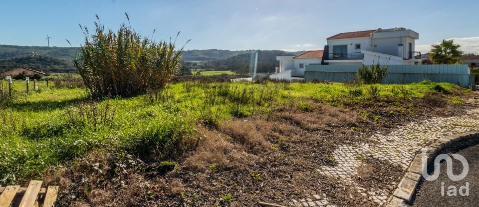 Terrain à Famalicão de 437 m²