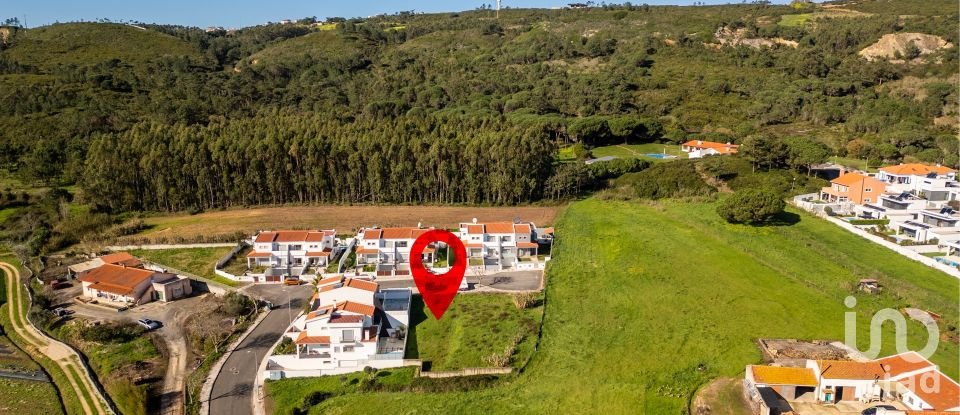 Land in Famalicão of 451 m²