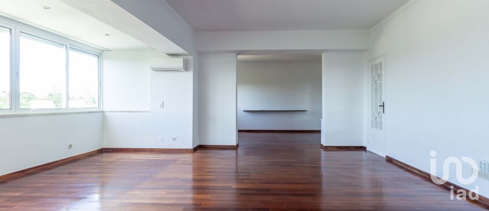 Apartment T4 in Lumiar of 177 m²