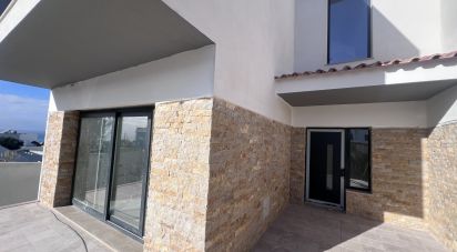 House T4 in Carvoeira of 308 m²