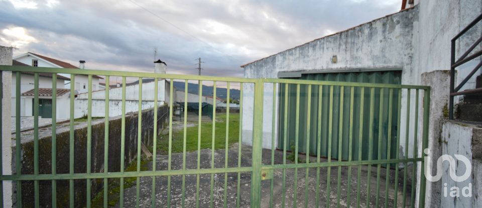 Loja / Estabelecimento Comercial em Espinhal de 436 m²