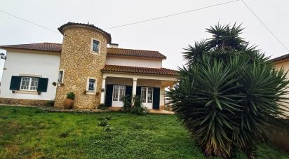 Maison traditionnelle T4 à Alguber de 140 m²