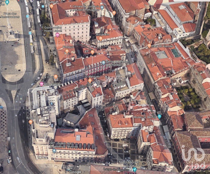 Block of flats in Santa Maria Maior of 1,090 m²