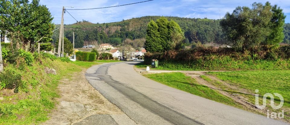 Land in Gandra e Taião of 2,227 m²