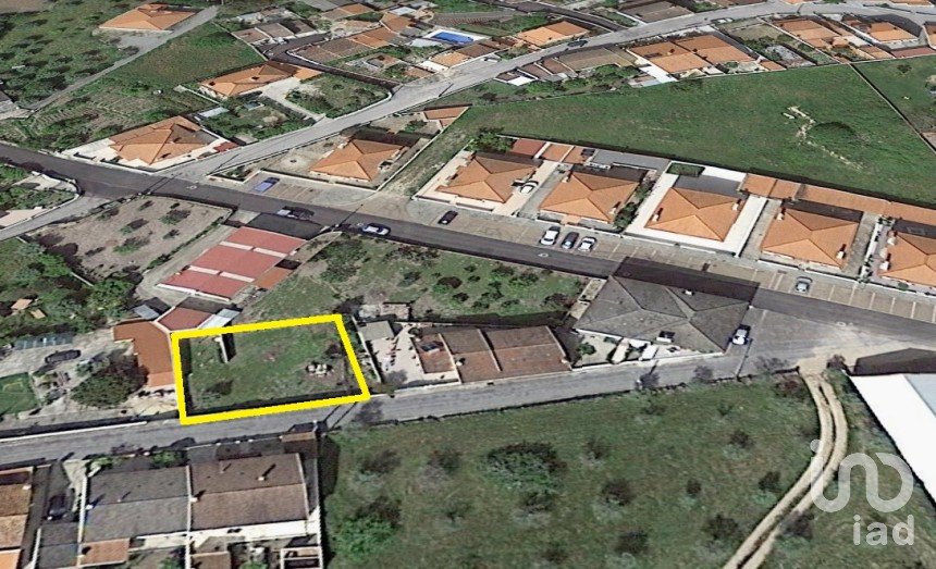Terrain à bâtir à Fortios de 429 m²
