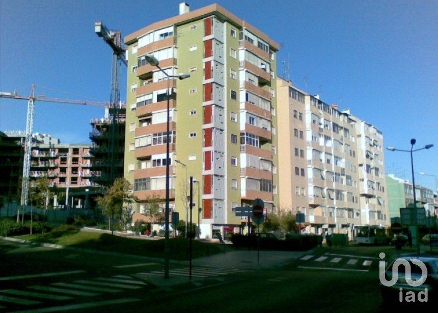 Apartment T2 in Odivelas of 85 m²