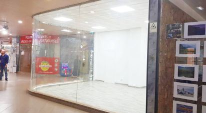 Shop / premises commercial in Massamá e Monte Abraão of 29 m²