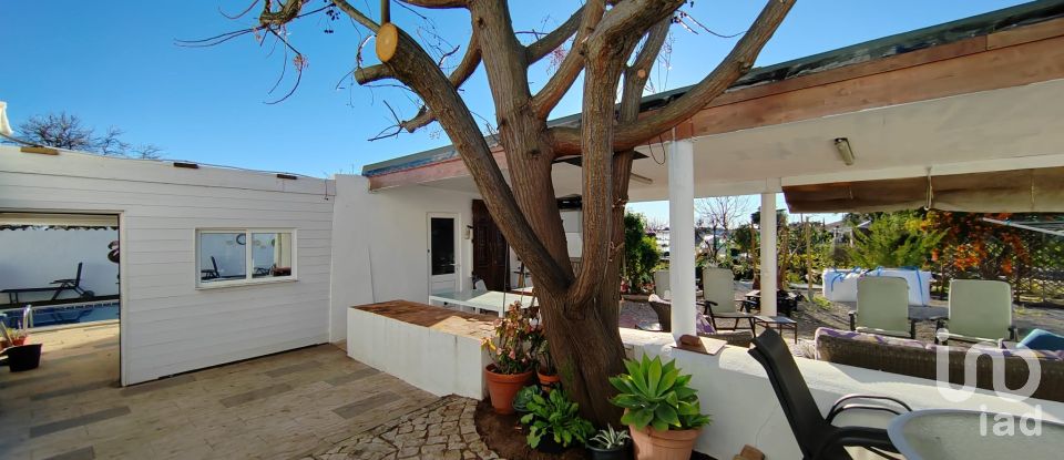 Casa / Villa T4 em Vila Nova de Cacela de 244 m²