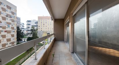 Apartment T5 in Moscavide e Portela of 161 m²