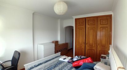 Apartment T3 in Carcavelos e Parede of 150 m²