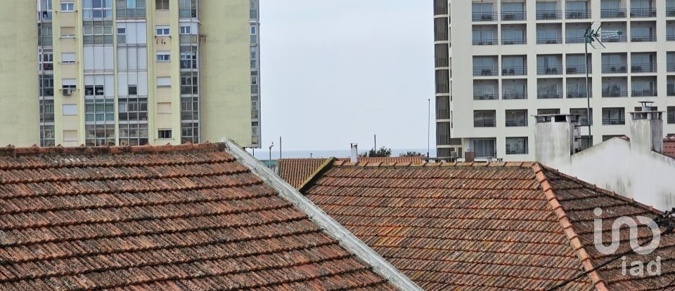 Block of flats in Costa da Caparica of 464 m²