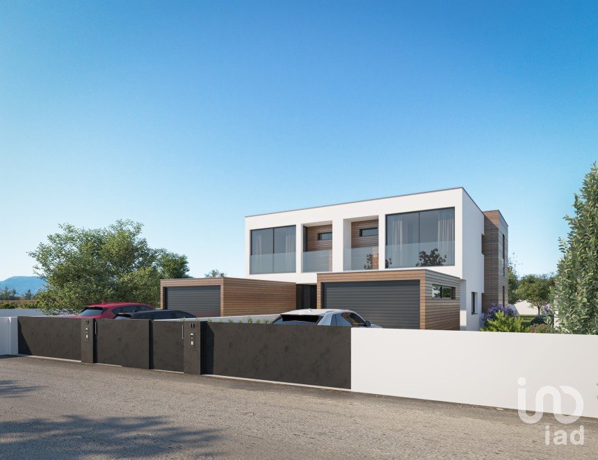 House T3 in Aradas of 200 m²