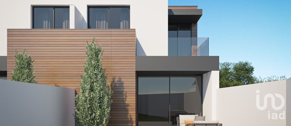 Maison T3 à Aradas de 200 m²