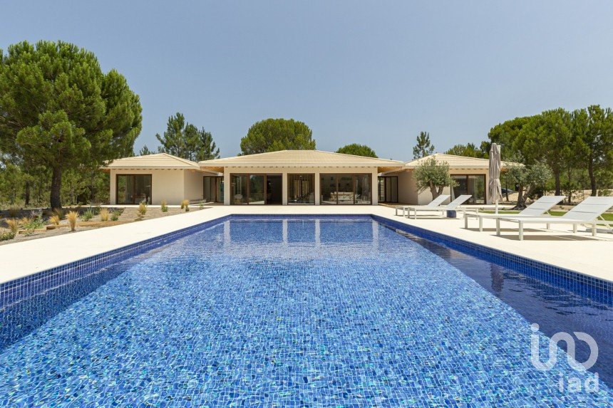 House T4 in Grândola e Santa Margarida da Serra of 340 m²