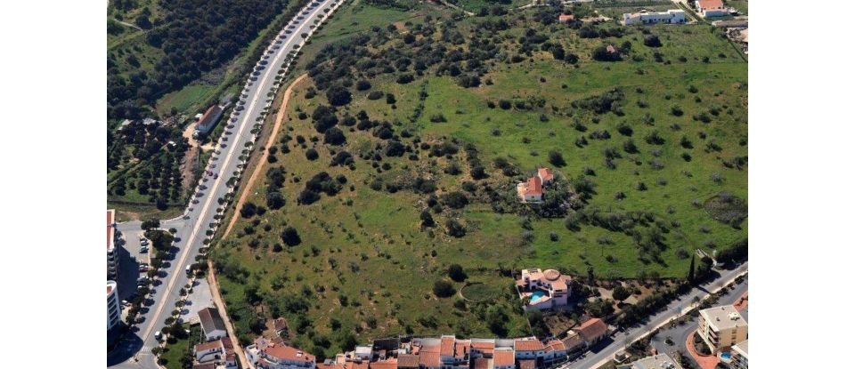 Terreno urbano em Lagos (São Sebastião e Santa Maria) de 1 613 m²