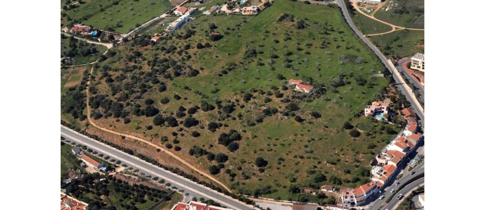 Terreno urbano em Lagos (São Sebastião e Santa Maria) de 1 613 m²