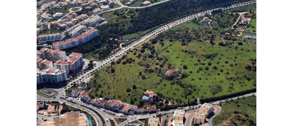 Terreno urbano em Lagos (São Sebastião e Santa Maria) de 1 169 m²