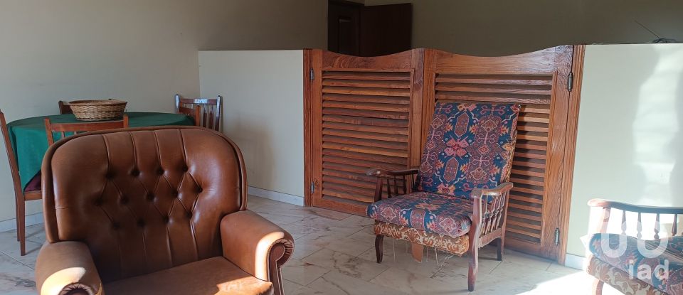 Lodge T5 in Vimioso of 143 m²