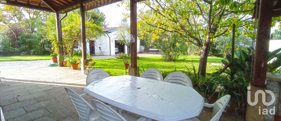 Lodge T4 in Amares e Figueiredo of 351 m²