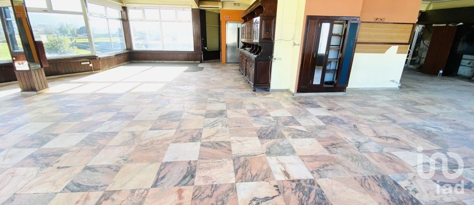 Shop / premises commercial in Valença, Cristelo Covo e Arão of 270 m²