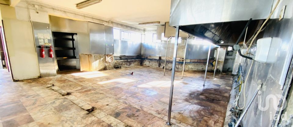 Shop / premises commercial in Valença, Cristelo Covo e Arão of 270 m²