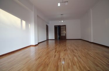 Apartment T3 in Vila Nova de Famalicão e Calendário of 143 m²