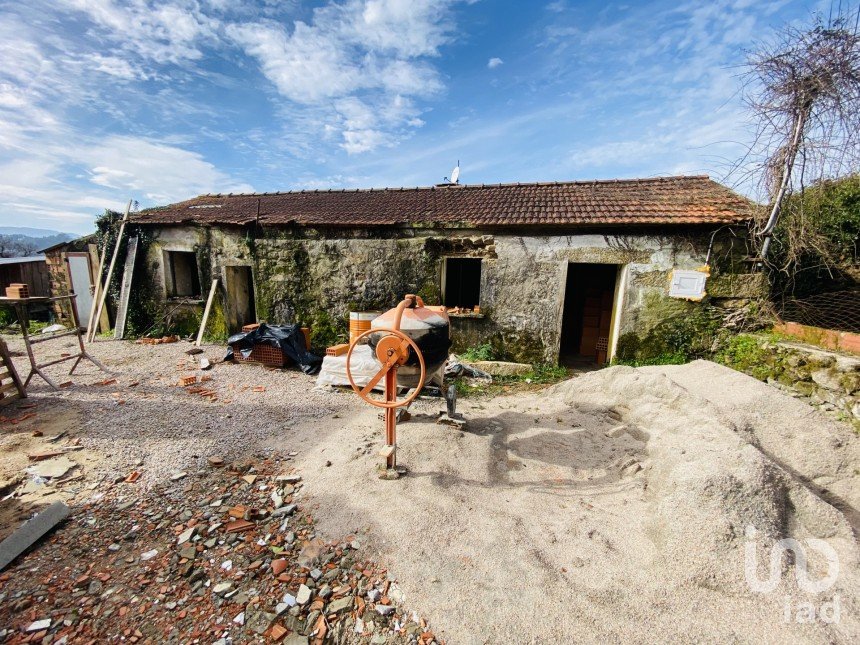 Casa de aldeia T2 em Candemil e Gondar de 112 m²