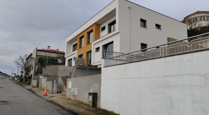 Terrain à Seia, São Romão e Lapa dos Dinheiros de 563 m²