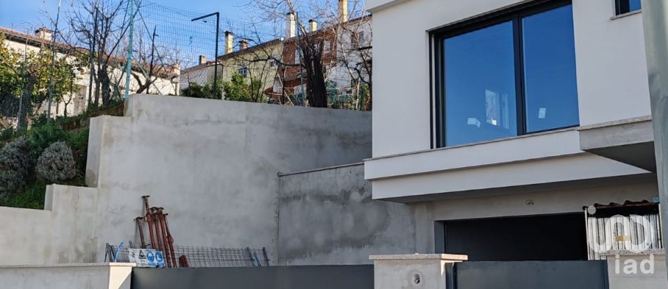 Terrain à Seia, São Romão e Lapa dos Dinheiros de 563 m²