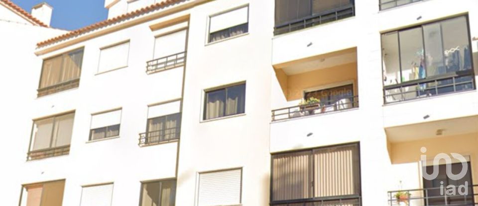 Apartment T2 in Carcavelos e Parede of 107 m²