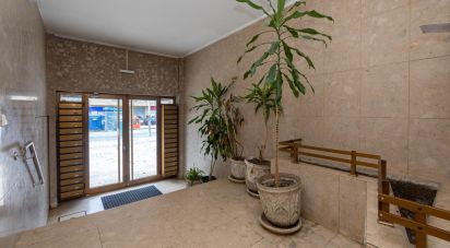 Shop / premises commercial in Matosinhos e Leça da Palmeira of 63 m²