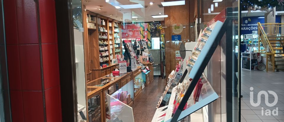 Boutique/Local commercial à Lumiar de 27 m²