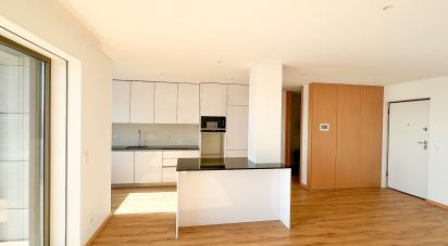 Apartment T2 in Árvore of 155 m²