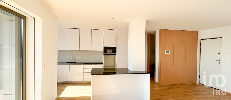 Apartment T2 in Árvore of 155 m²