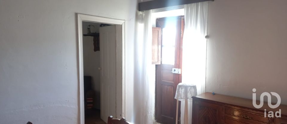 Traditional house T3 in Ventosa of 115 m²