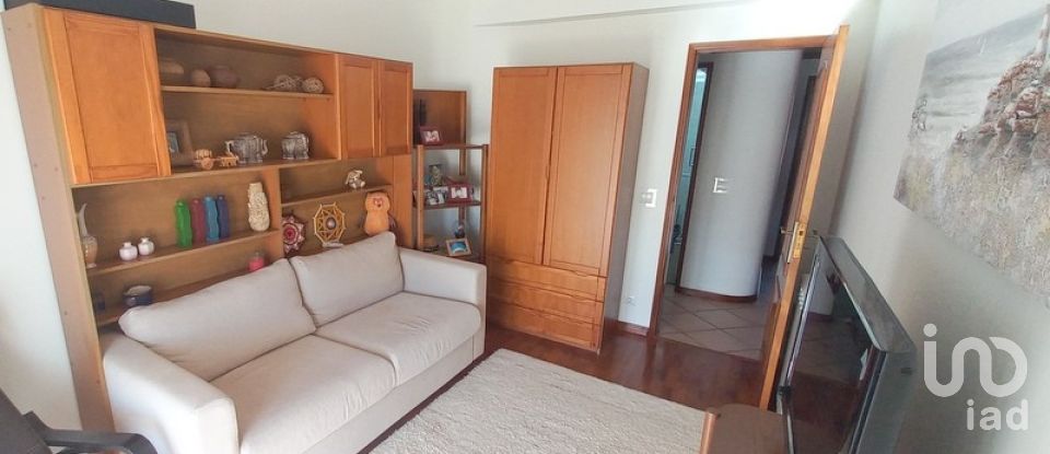 Apartment T3 in Arruda dos Vinhos of 146 m²